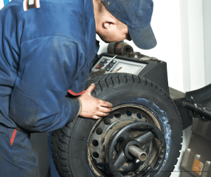 Discover the convenience of Atlanta Roadside Assistance's on-site tire mounting and balancing services—saving you time without sacrificing quality.